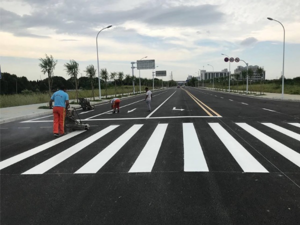 无锡夜间道路划线施工噪音太大扰民怎么办，这事儿到底该怎么破？